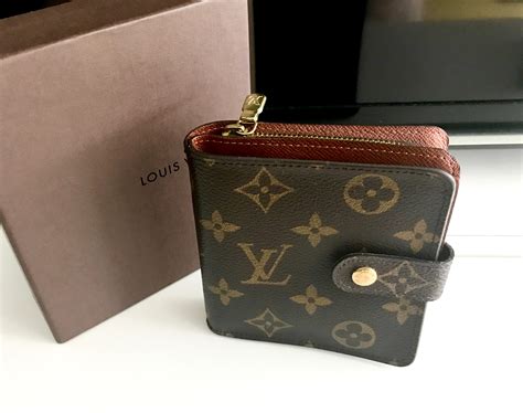 louis vuitton mini zip wallet